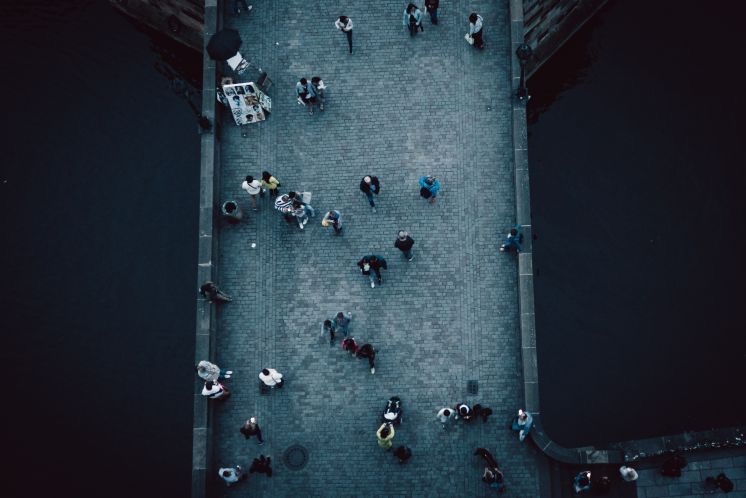 5萬億網(wǎng)貸行業(yè)，天塌了！