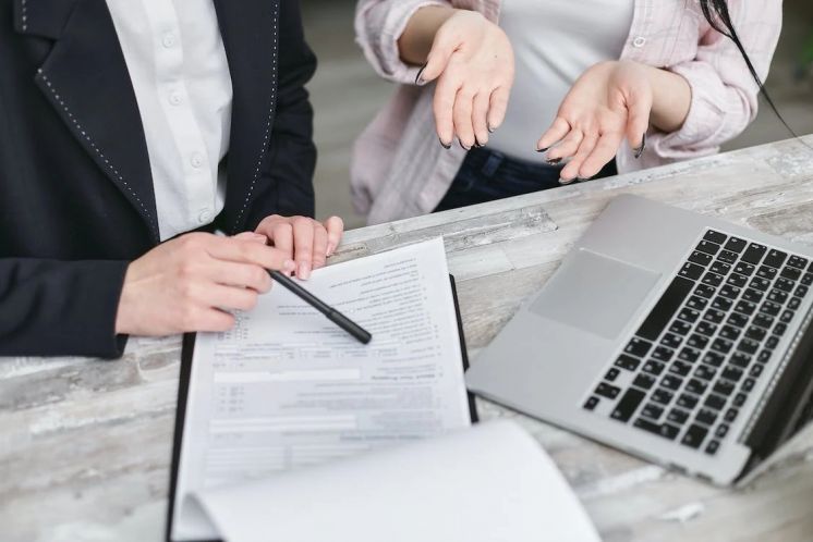 重整迷局：從“有棵樹”案看上市公司重整中的法律博弈與實(shí)控人困局